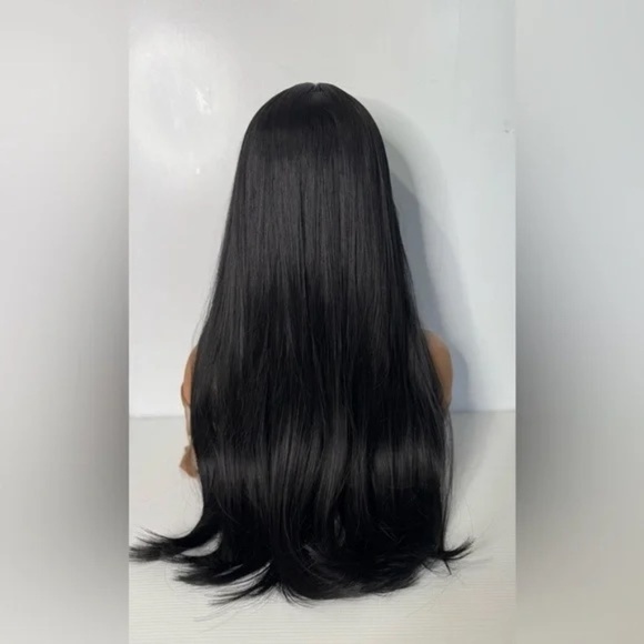 Long Straight Black Wig with Bangs for Women – Natural-Looking - Picture 7 of 8